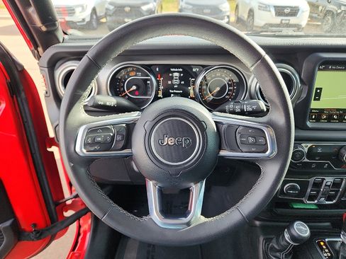 Used 2023 Jeep Wrangler Unlimited Sahara image 18