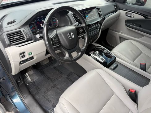 Used 2019 Honda Pilot Touring image 13