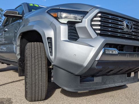 Used 2024 Toyota Tacoma Limited w/ Limited Package (LT) AWD/4WD image 24