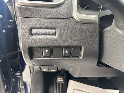 Used 2024 Nissan Murano SV image 20