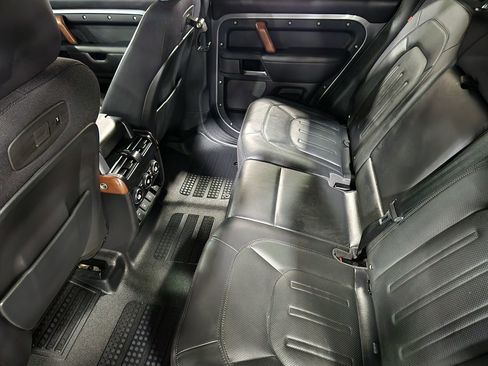 Used 2021 Land Rover Defender 110 X AWD/4WD image 41