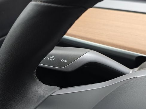 Used 2020 Tesla Model 3 Long Range image 32