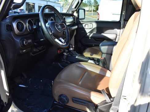 Used 2022 Jeep Gladiator Rubicon w/ LED Lighting Group image 12