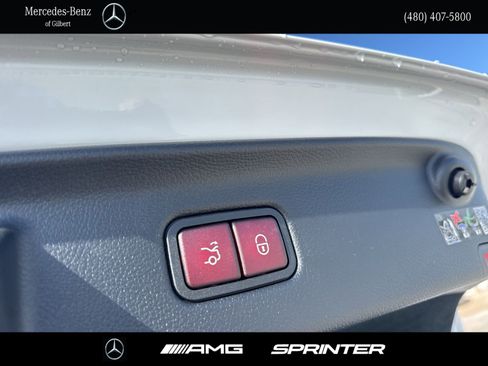 New 2026 Mercedes-Benz S 500 4MATIC image 8