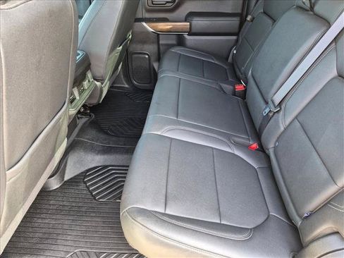 Used 2021 Chevrolet Silverado 1500 LT Trail Boss w/ Convenience Package II AWD/4WD image 16