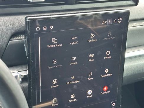 Used 2025 GMC Terrain Elevation w/ Elevation Premium Package image 11