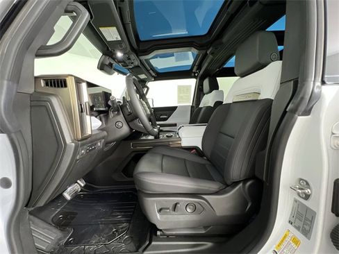 Used 2024 GMC Hummer EV 3X w/ LPO, Illumination Package image 20