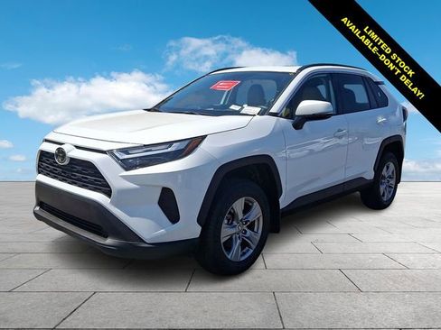 Certified 2025 Toyota RAV4 XLE w/ Convenience Package FWD image 4