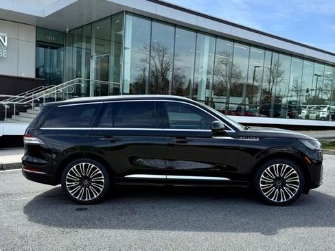 New 2025 Lincoln Aviator Black Label image 17