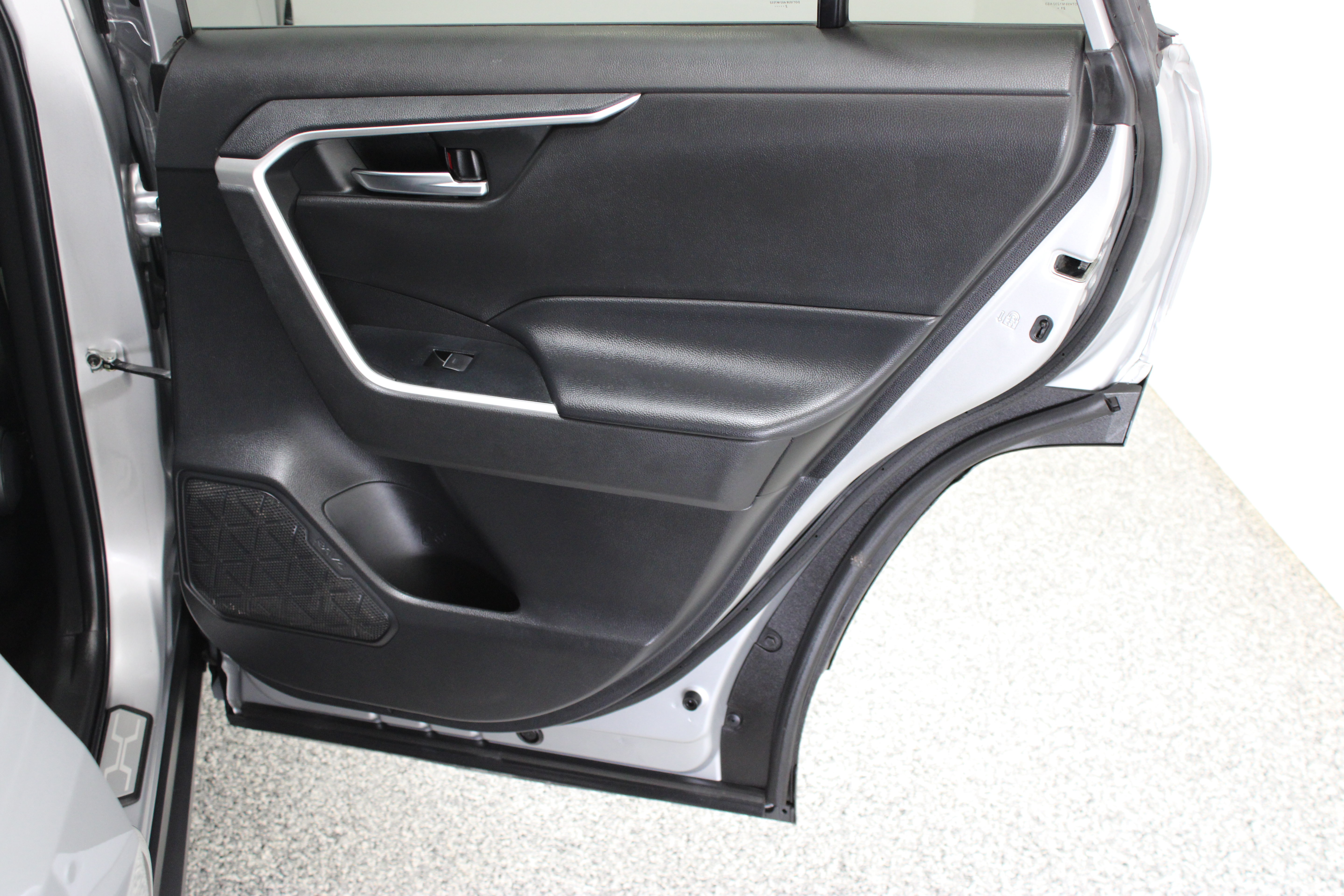 Certified 2022 Toyota RAV4 XLE AWD/4WD image 31
