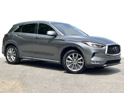 Used 2019 INFINITI QX50 Luxe w/ Navigation Package image 2