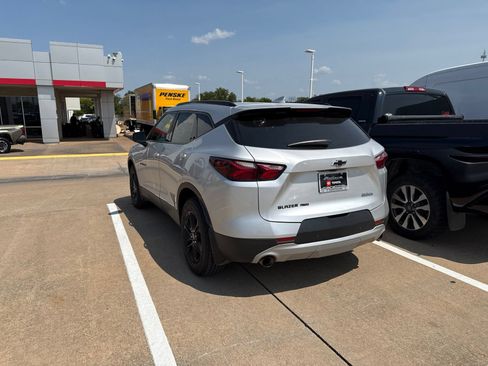Used 2021 Chevrolet Blazer LT w/ Midnight/Sport Edition AWD/4WD image 15