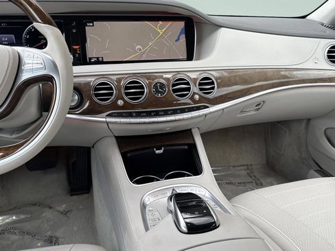 Used 2015 Mercedes-Benz S 550 Sedan image 35