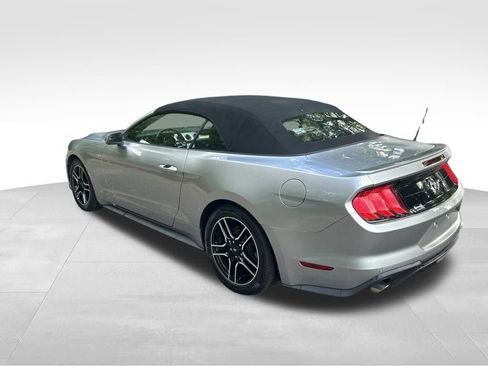 Used 2020 Ford Mustang Premium RWD image 3