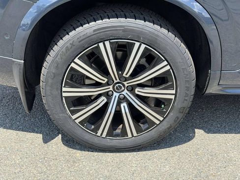 Used 2024 Volvo XC90 B5 Plus w/ Protection Package Premier AWD/4WD image 25