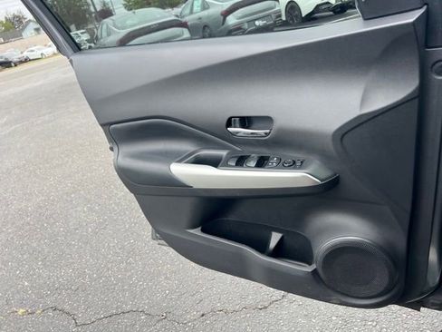 Used 2020 Nissan Kicks SR w/ SR Premium Package FWD image 17