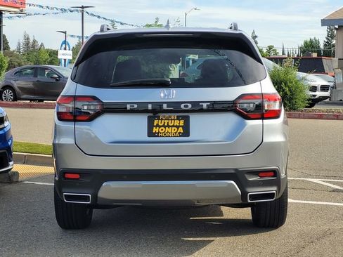 New 2026 Honda Pilot EX-L image 6