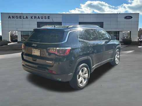 Used 2018 Jeep Compass Latitude w/ Cold Weather Group AWD/4WD image 7