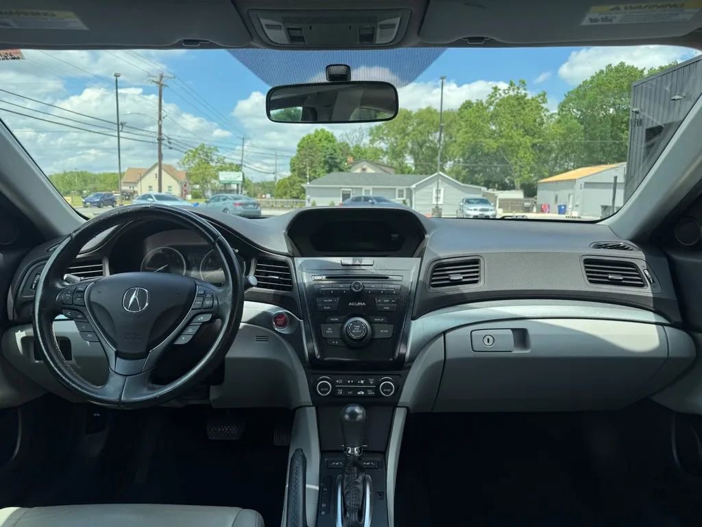 Used 2016 Acura ILX FWD image 9