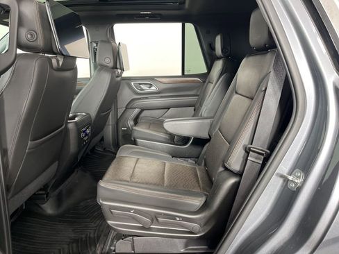 Used 2021 Chevrolet Tahoe High Country w/ Premium Package image 23
