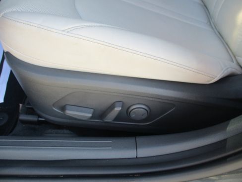 Used 2022 Hyundai Sonata Limited FWD image 9