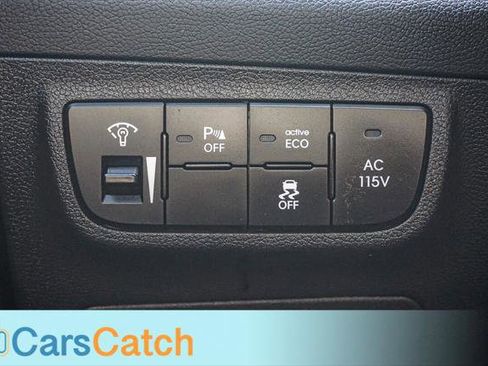 Used 2016 Hyundai Veloster w/ Option Group 03 image 34