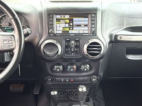 Used 2016 Jeep Wrangler Unlimited Sport w/ Quick Order Package 24S AWD/4WD image 33