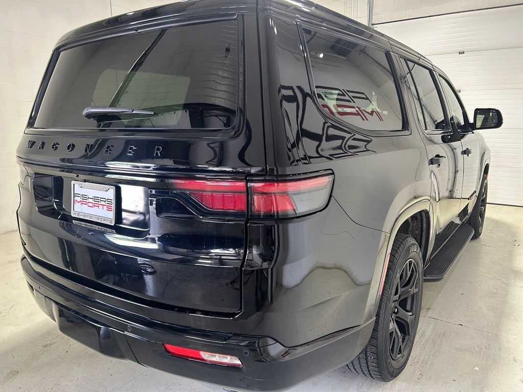Used 2023 Jeep Wagoneer Series II AWD/4WD image 7