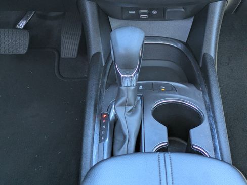 Used 2024 Chevrolet Malibu LT image 16