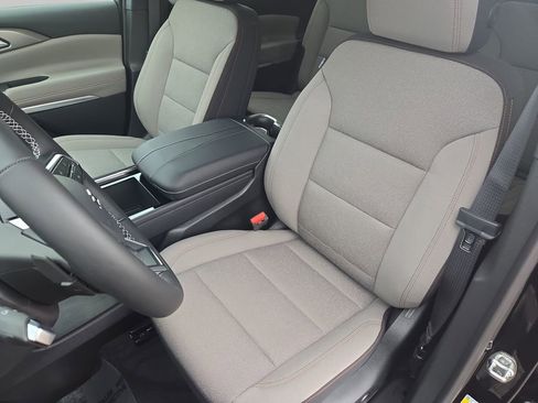 New 2026 Chevrolet Traverse LT w/ Midnight/Sport Edition AWD/4WD image 19
