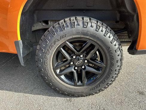 Used 2020 Chevrolet Silverado 1500 Custom Trail Boss w/ Custom Convenience Package image 12