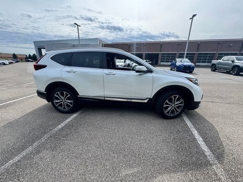 Used 2020 Honda CR-V Touring image 3