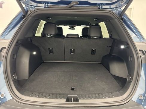 Used 2026 Chevrolet Equinox LT w/ Convenience Package II FWD image 28