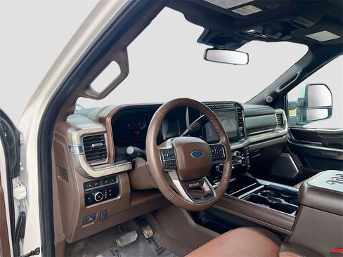 Used 2023 Ford F350 King Ranch image 9