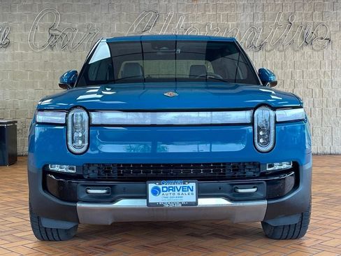Used 2022 Rivian R1T Adventure image 3