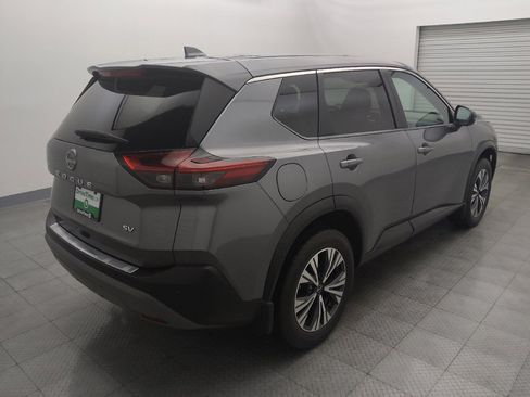 Used 2022 Nissan Rogue SV image 9