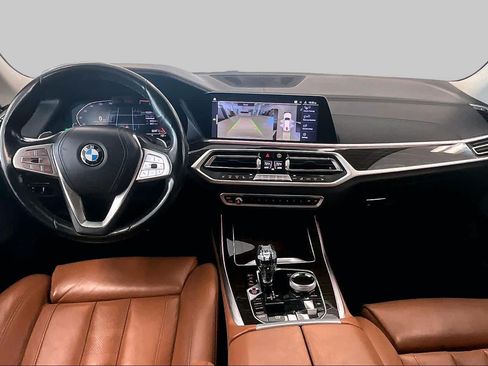 Used 2019 BMW X7 xDrive50i w/ Premium Package AWD/4WD image 13