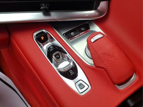 Used 2024 Chevrolet Corvette Stingray Premium Cpe w/ Z51 Performance Package image 11