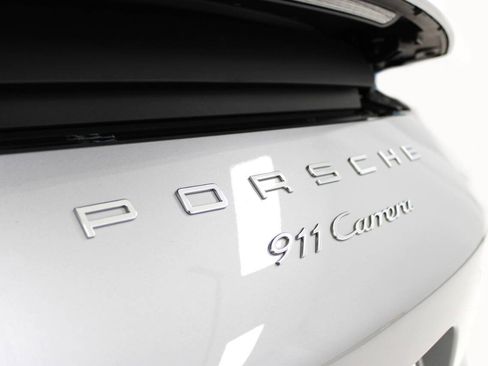 Used 2017 Porsche 911 Carrera image 13