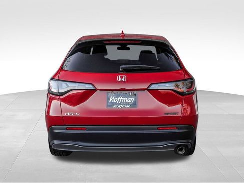 Used 2025 Honda HR-V Sport image 9