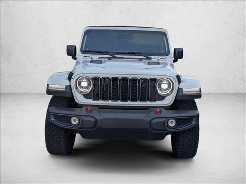 Used 2025 Jeep Wrangler Unlimited Rubicon w/ Safety Group AWD/4WD image 2
