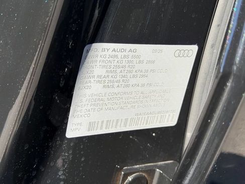 Used 2025 Audi Q5 Premium Plus AWD/4WD image 29