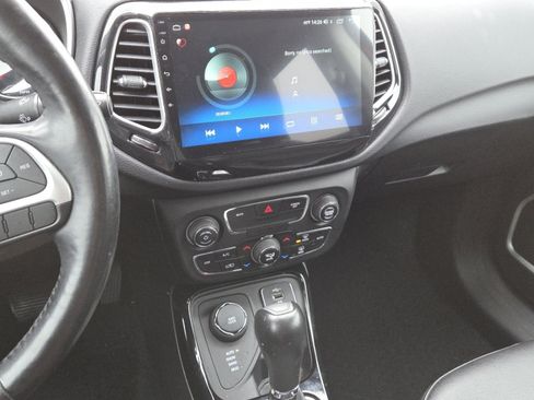 Used 2020 Jeep Compass Latitude image 25