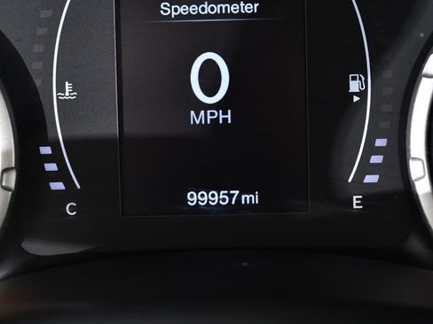 Used 2017 Jeep Renegade Latitude AWD/4WD image 28