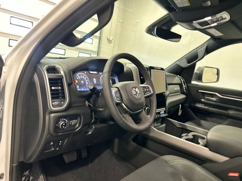 New 2026 RAM 1500 Big Horn AWD/4WD image 17