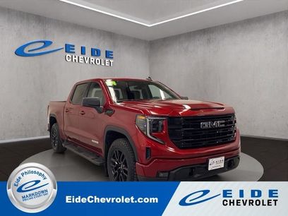 Used 2024 GMC Sierra 1500 Elevation w/ LPO, Elevation Black Package