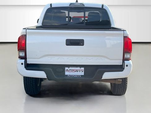 Used 2020 Toyota Tacoma SR5 RWD image 6