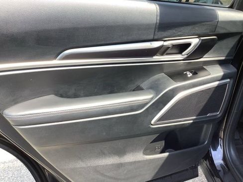 Used 2025 Kia Telluride S image 19