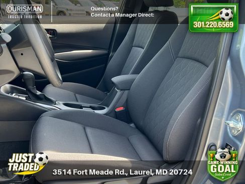 Used 2025 Toyota Corolla LE FWD image 6