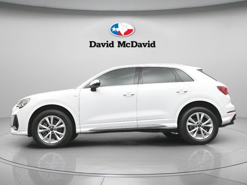 Used 2023 Audi Q3 2.0T Premium w/ Convenience Package AWD/4WD image 31